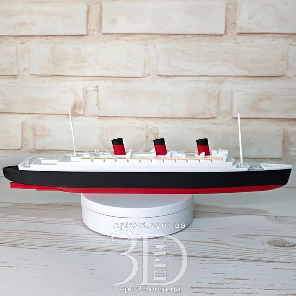 Фигурка лайнера RMS Queen Mary (Лайнер Королева Мария) 095 фото